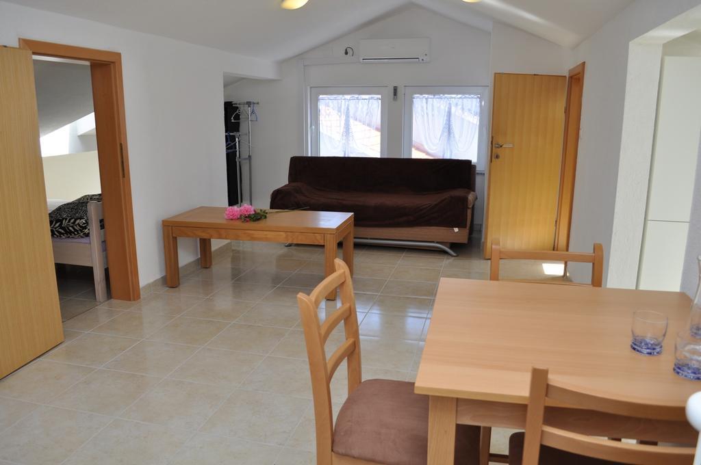 Apartmani Galeb Biograd Na Moru Eksteriør bilde